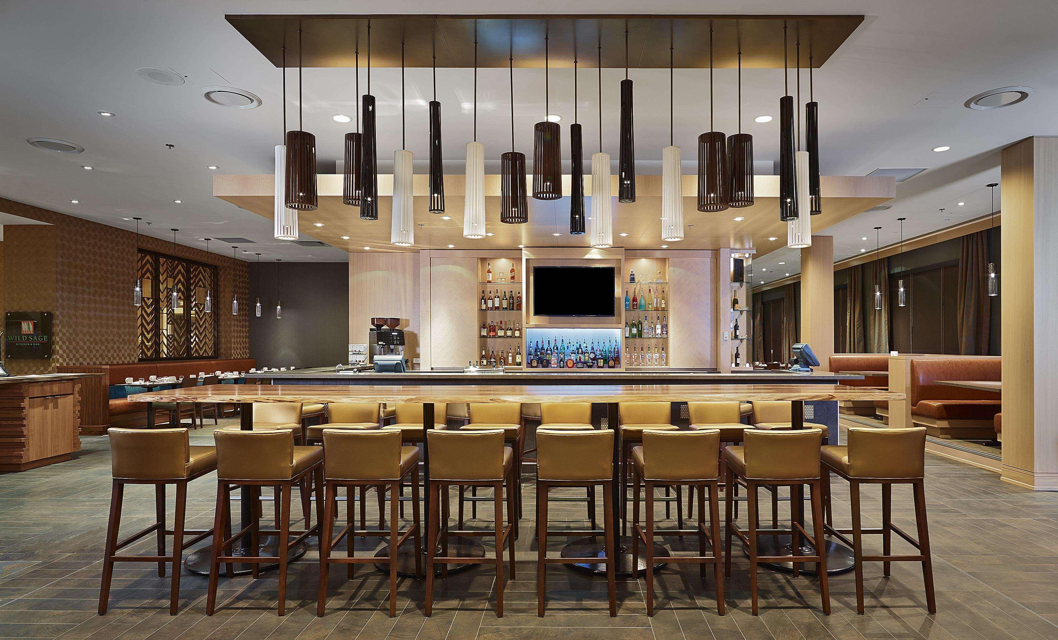 Doubletree By Hilton Hotel & Conference Centre Regina Extérieur photo